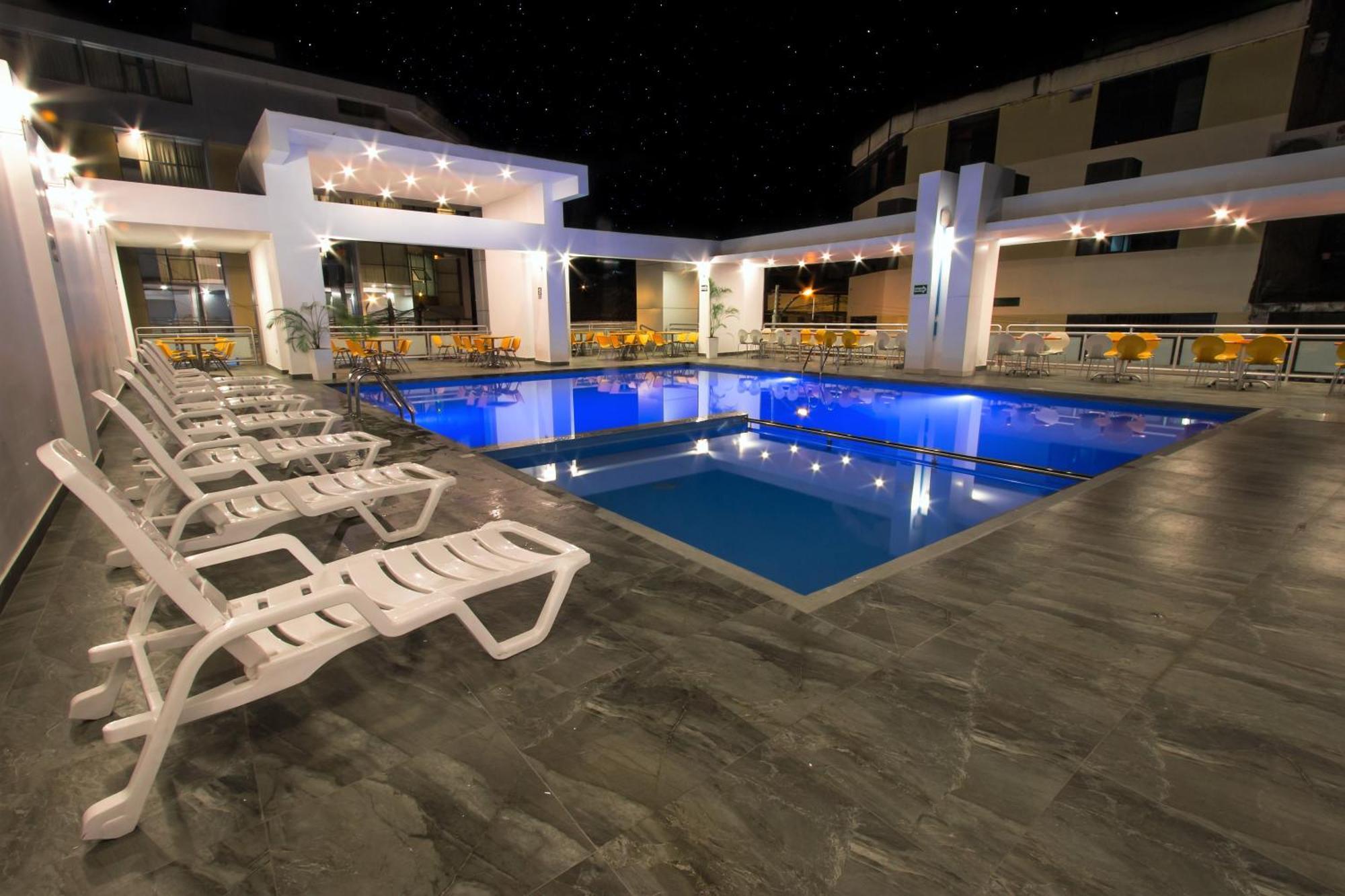 Cumbaza Hotel&Convenciones Tarapoto Esterno foto